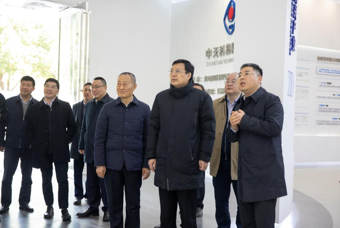 新华社社长、党组书记傅华调查j9游戏科技